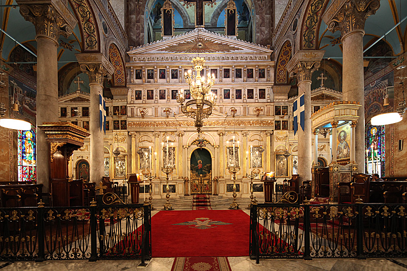 Ikonostase_der_griechisch-orthodoxen_Kathedrale_Evangelismos,_Alexandria,_Ägypten.jpg